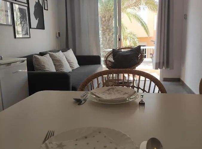 Apartman Zo Slnecnou Terasou Διαμέρισμα *